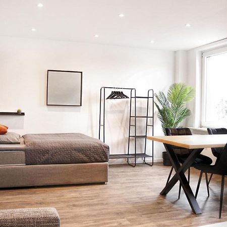 Lightplace • Groessere Gruppen • 4 Einzelzimmer • Boxspring • Smart Tv • Biergarten • Restaurant 布伦瑞克 外观 照片