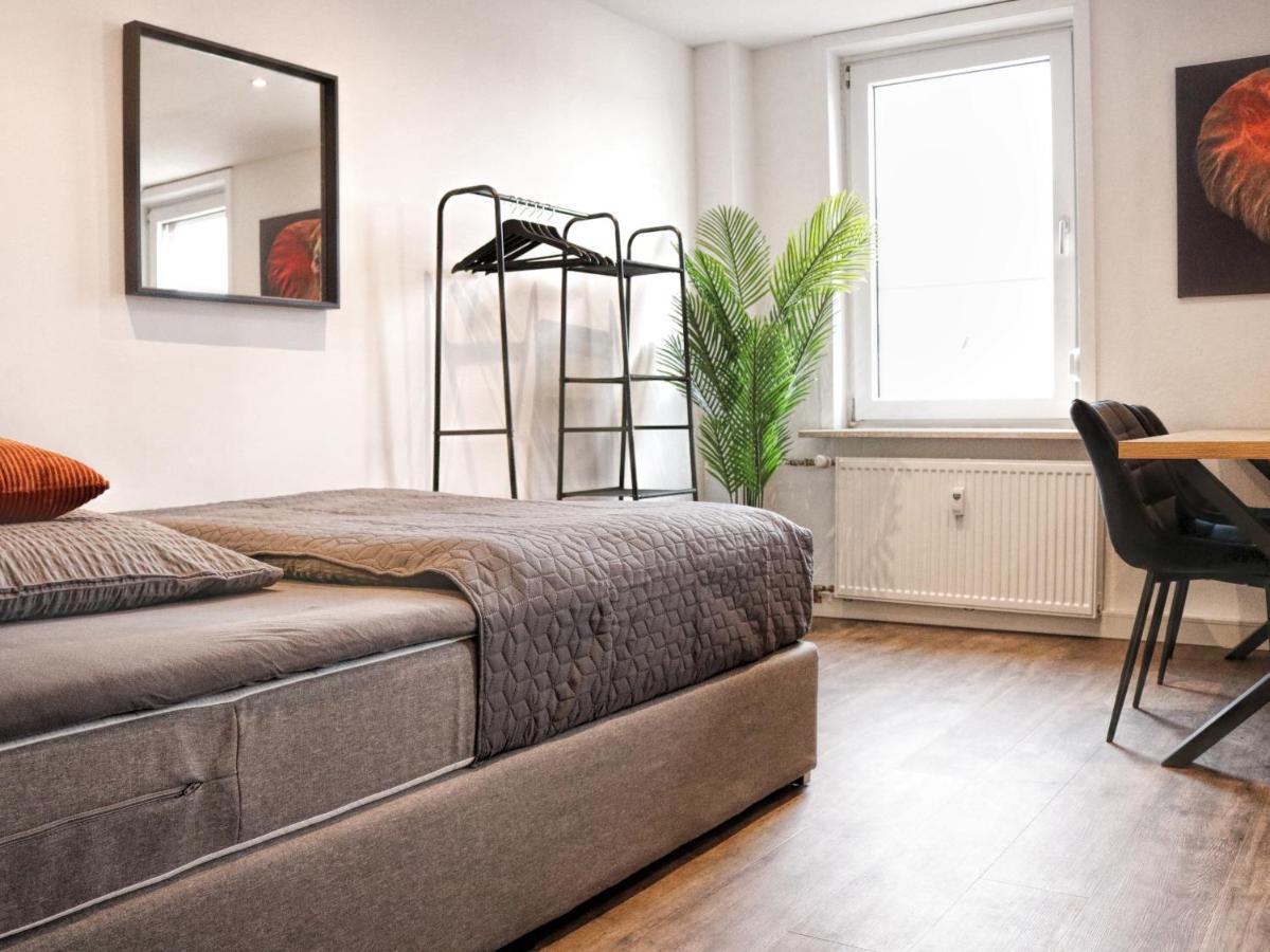 Lightplace • Groessere Gruppen • 4 Einzelzimmer • Boxspring • Smart Tv • Biergarten • Restaurant 布伦瑞克 外观 照片