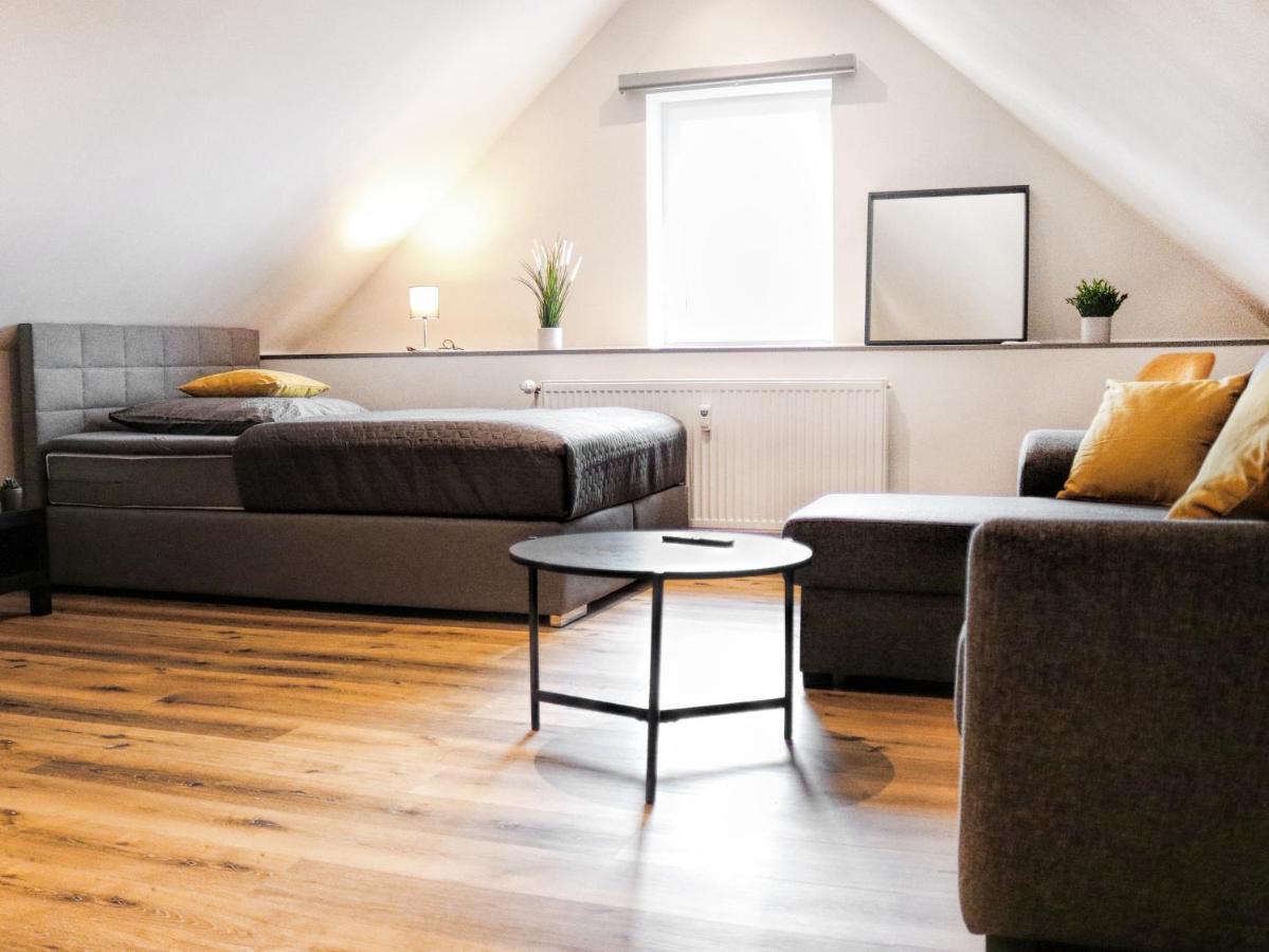 Lightplace • Groessere Gruppen • 4 Einzelzimmer • Boxspring • Smart Tv • Biergarten • Restaurant 布伦瑞克 外观 照片