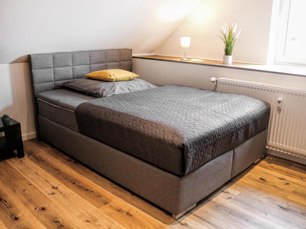 Lightplace • Groessere Gruppen • 4 Einzelzimmer • Boxspring • Smart Tv • Biergarten • Restaurant 布伦瑞克 外观 照片
