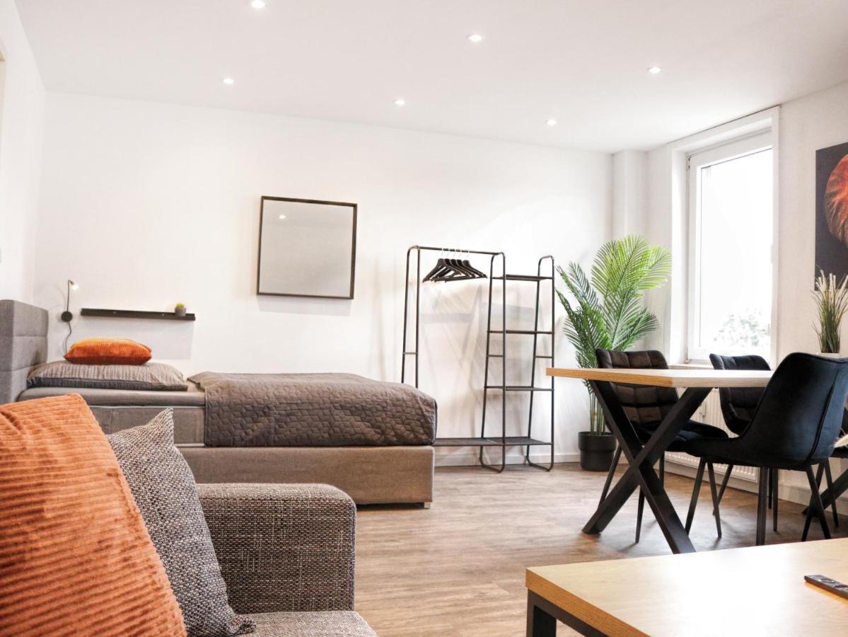 Lightplace • Groessere Gruppen • 4 Einzelzimmer • Boxspring • Smart Tv • Biergarten • Restaurant 布伦瑞克 外观 照片