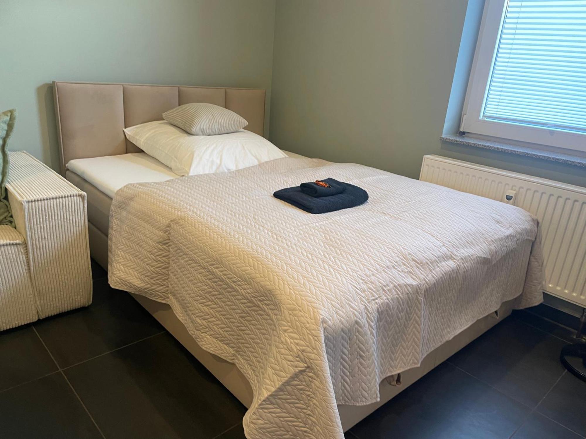 Lightplace • Groessere Gruppen • 4 Einzelzimmer • Boxspring • Smart Tv • Biergarten • Restaurant 布伦瑞克 外观 照片